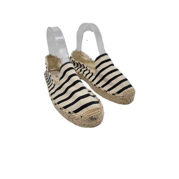 Soludos Size 6.5 Classic Slip On Flat Shoes Blue Stripe Espadrille Sole - Picture 1 of 7